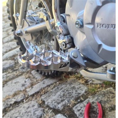 ZAP E-Peg Fußraste Honda CRF 110, Yamaha Retro, KLX 110, 8mm Bolzen Silber Honda Fußrasten ZAP-Technix-Shop